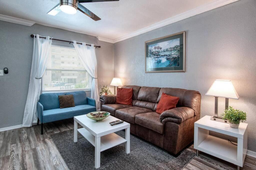 Sunset Beach Suites Of Madeira Beach! Pet Friendly Summer Getaway! Steps To Beach! - Suite 10 Сант Пит Бич Экстерьер фото